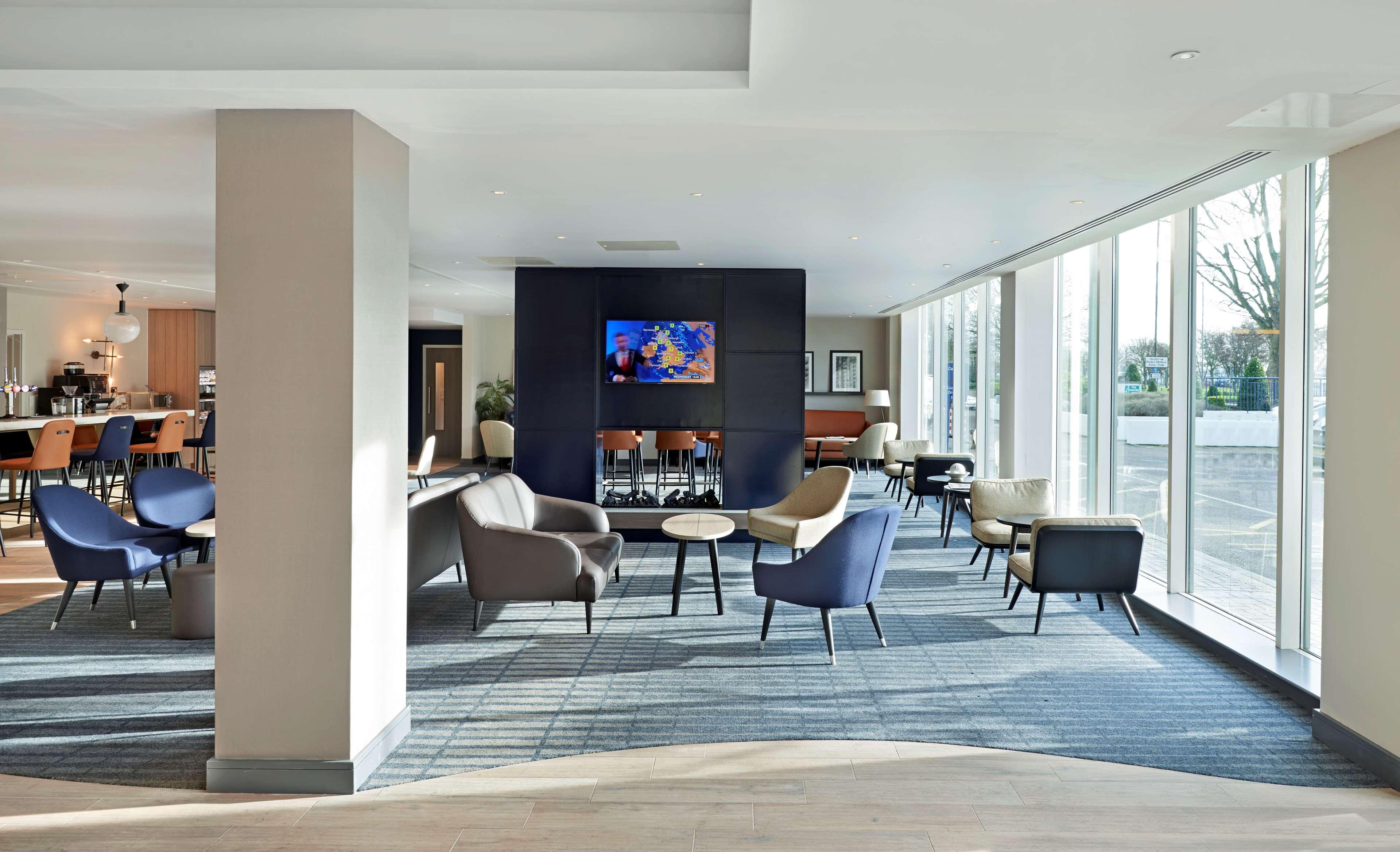 Hyatt Place London Heathrow Airport Ґіллінґдон Екстер'єр фото